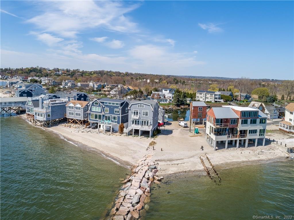 2117 Fairfield Beach Road