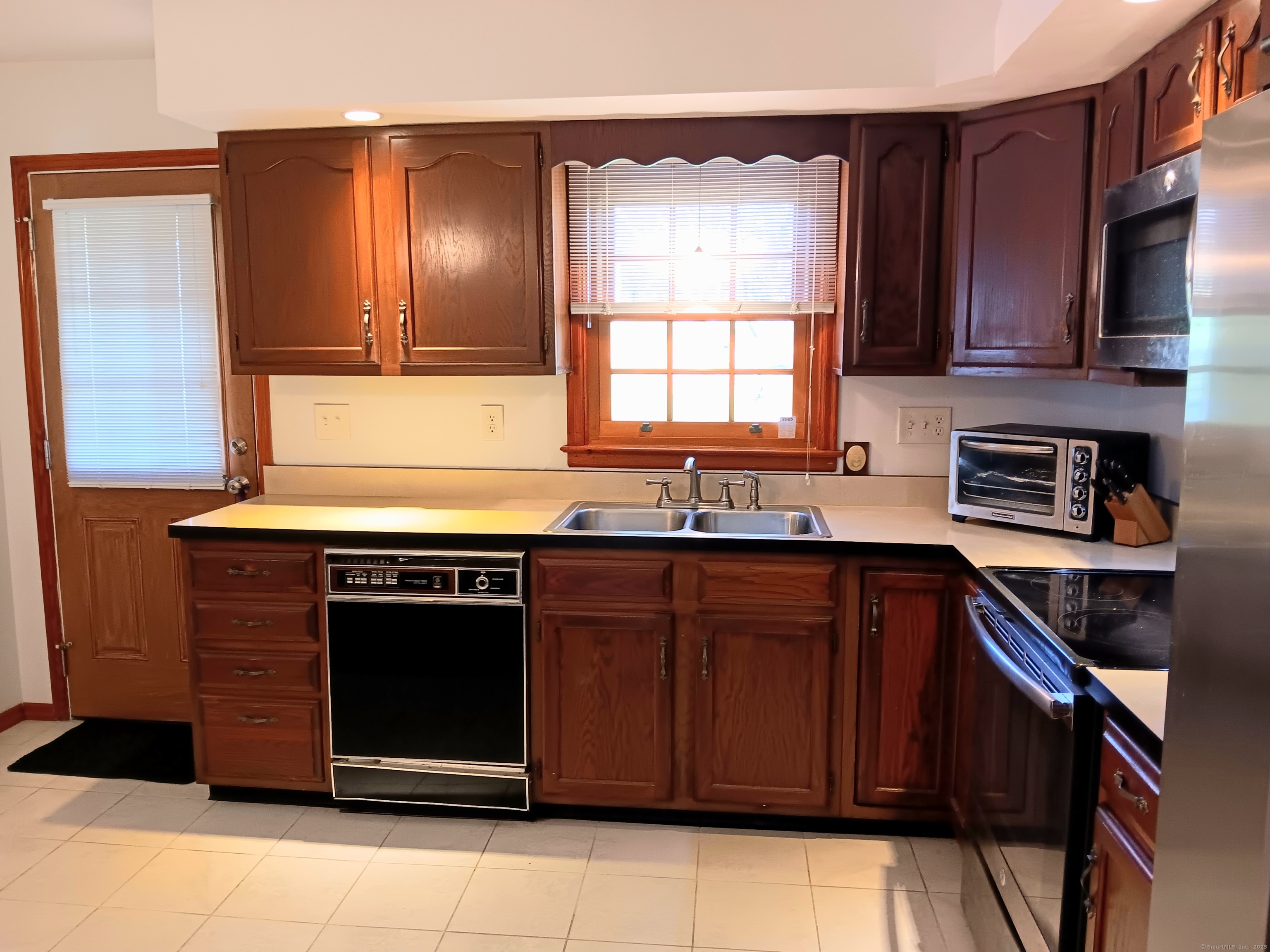 87 Southwind Road, Waterbury, Connecticut image 11