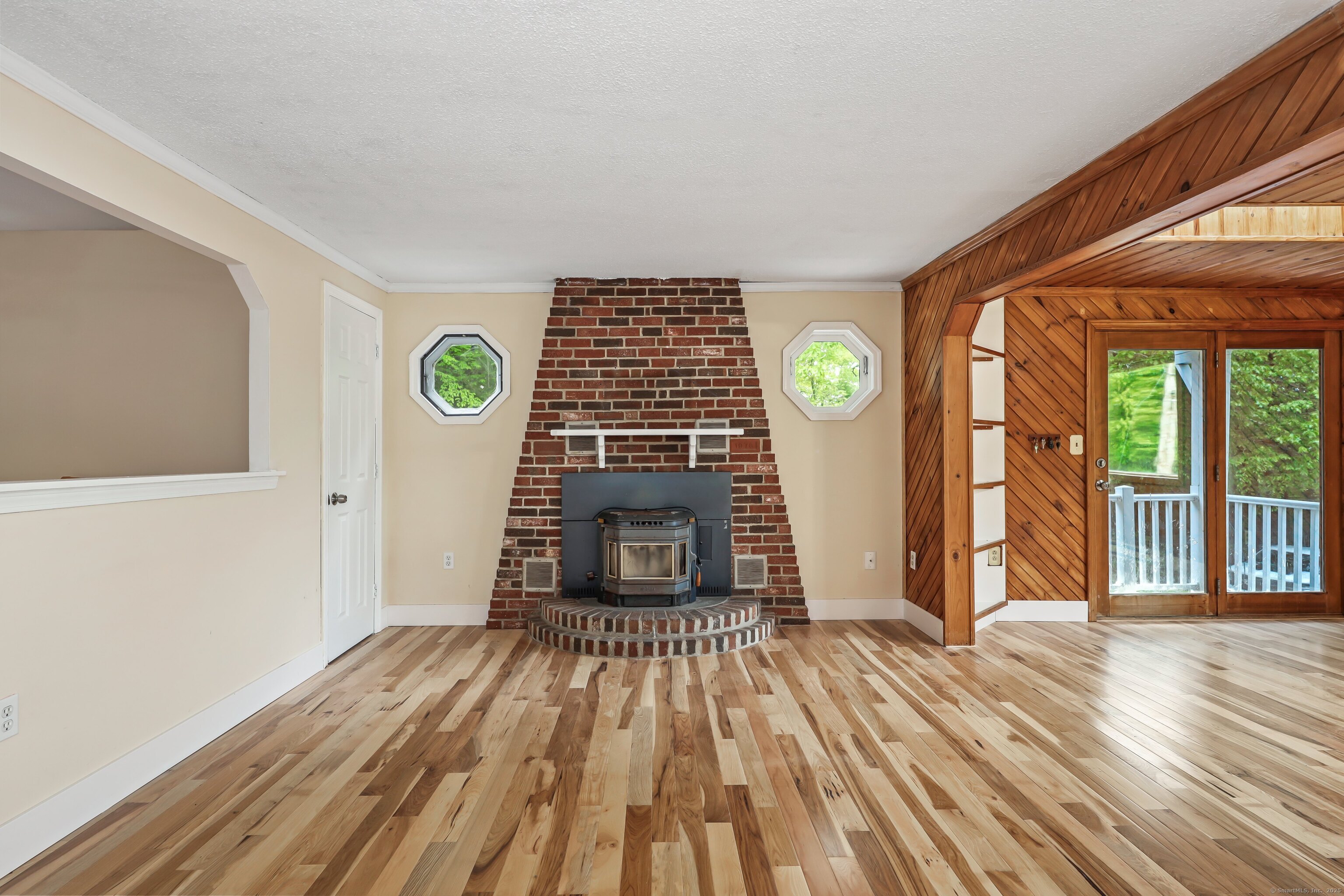 13 Deepwood Drive