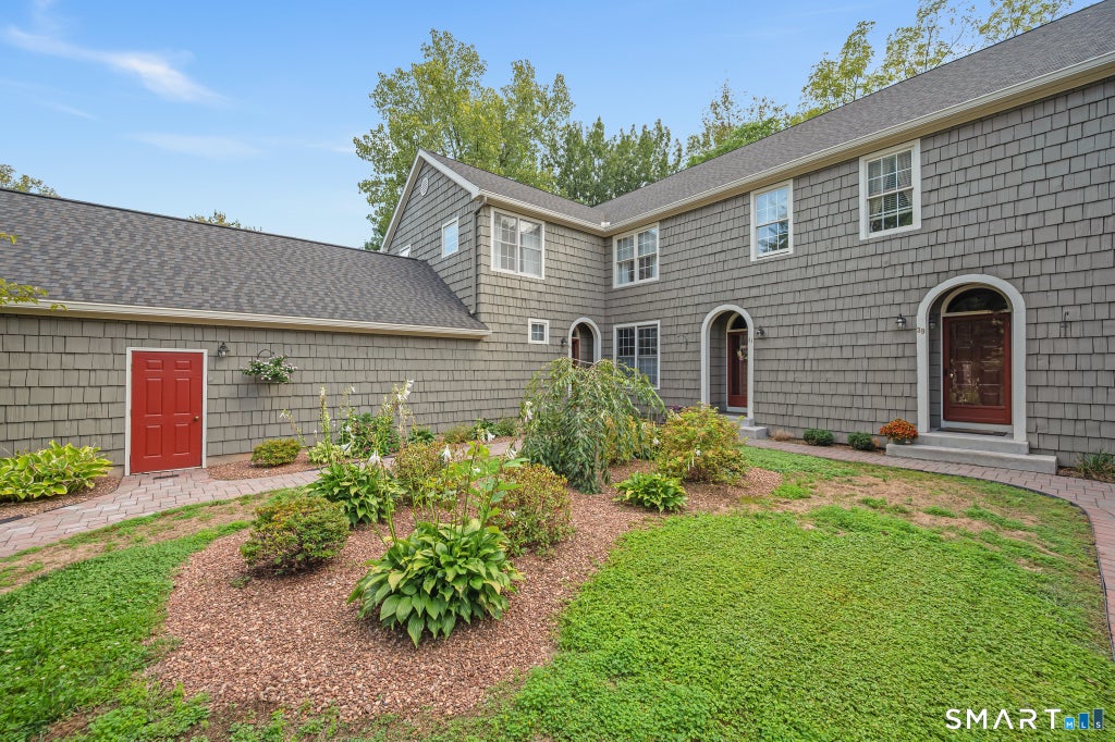 Photo of 43 Harwich Lane #43, West Hartford, CT 06117 (MLS # 24206394)