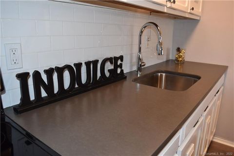 Tiny photo for 34 Bostwick Arms #34, New Milford, CT 06776 (MLS # 24143216)