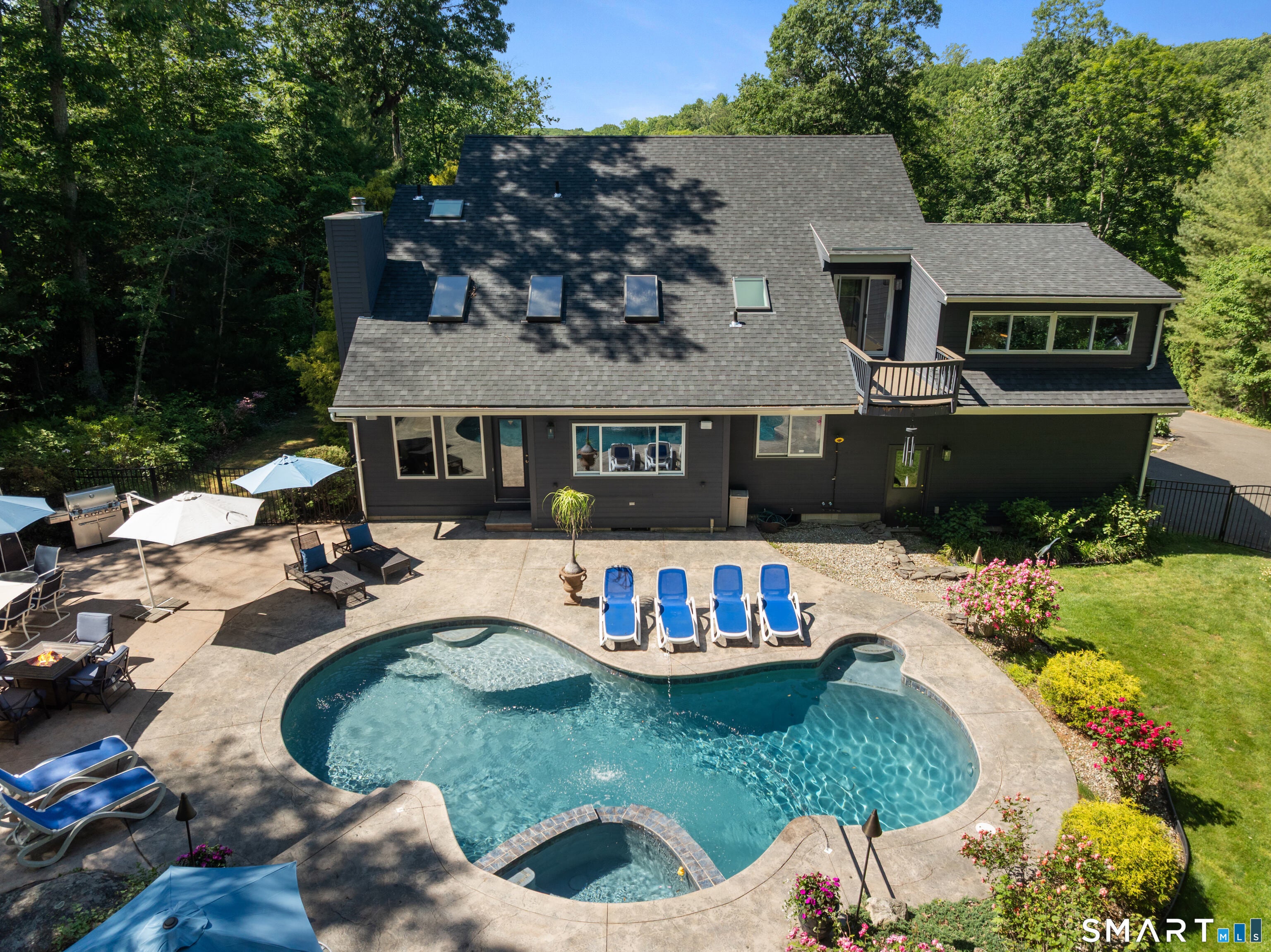 84 Sawmill Road