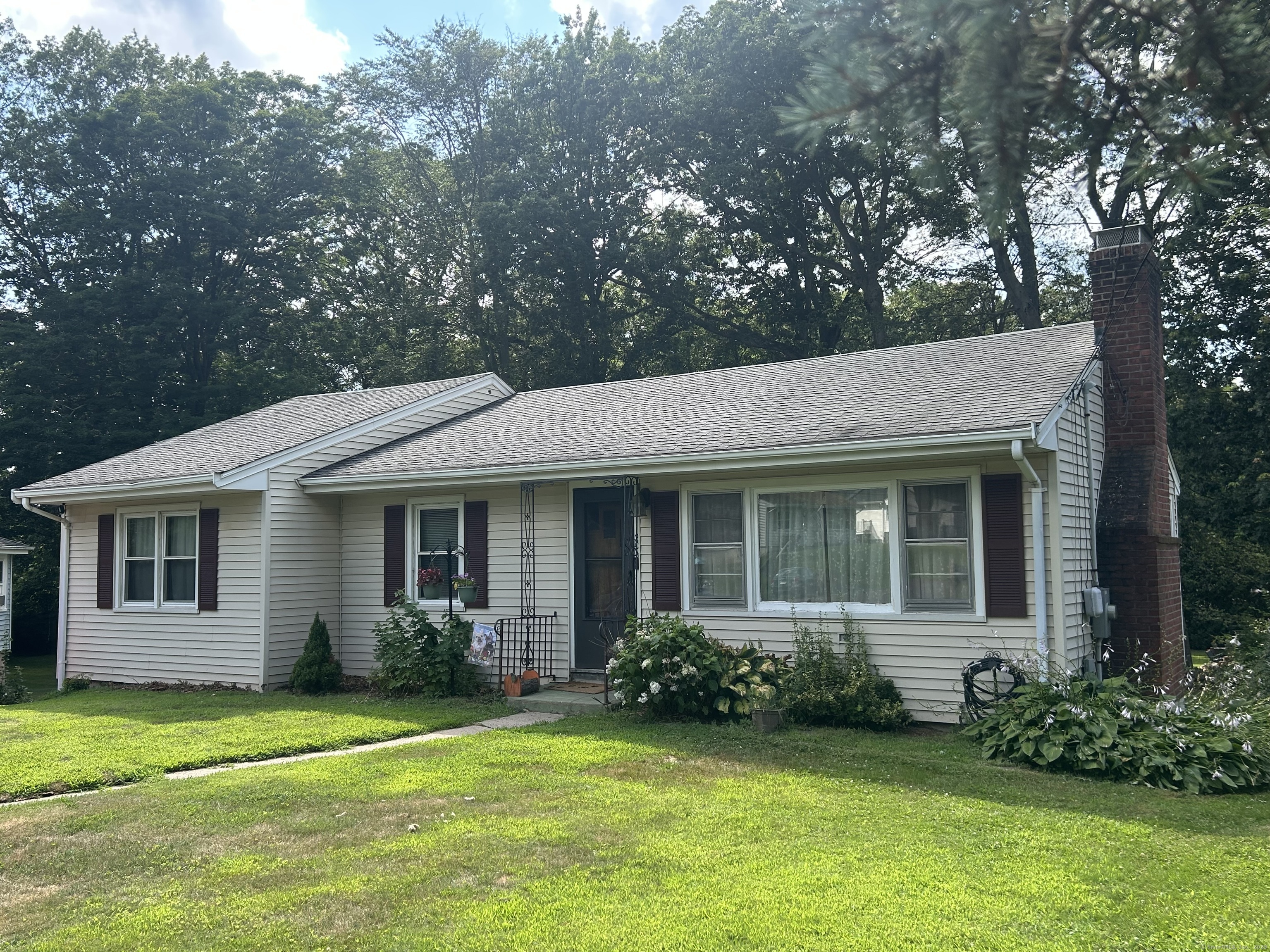204 Robin Hill Road