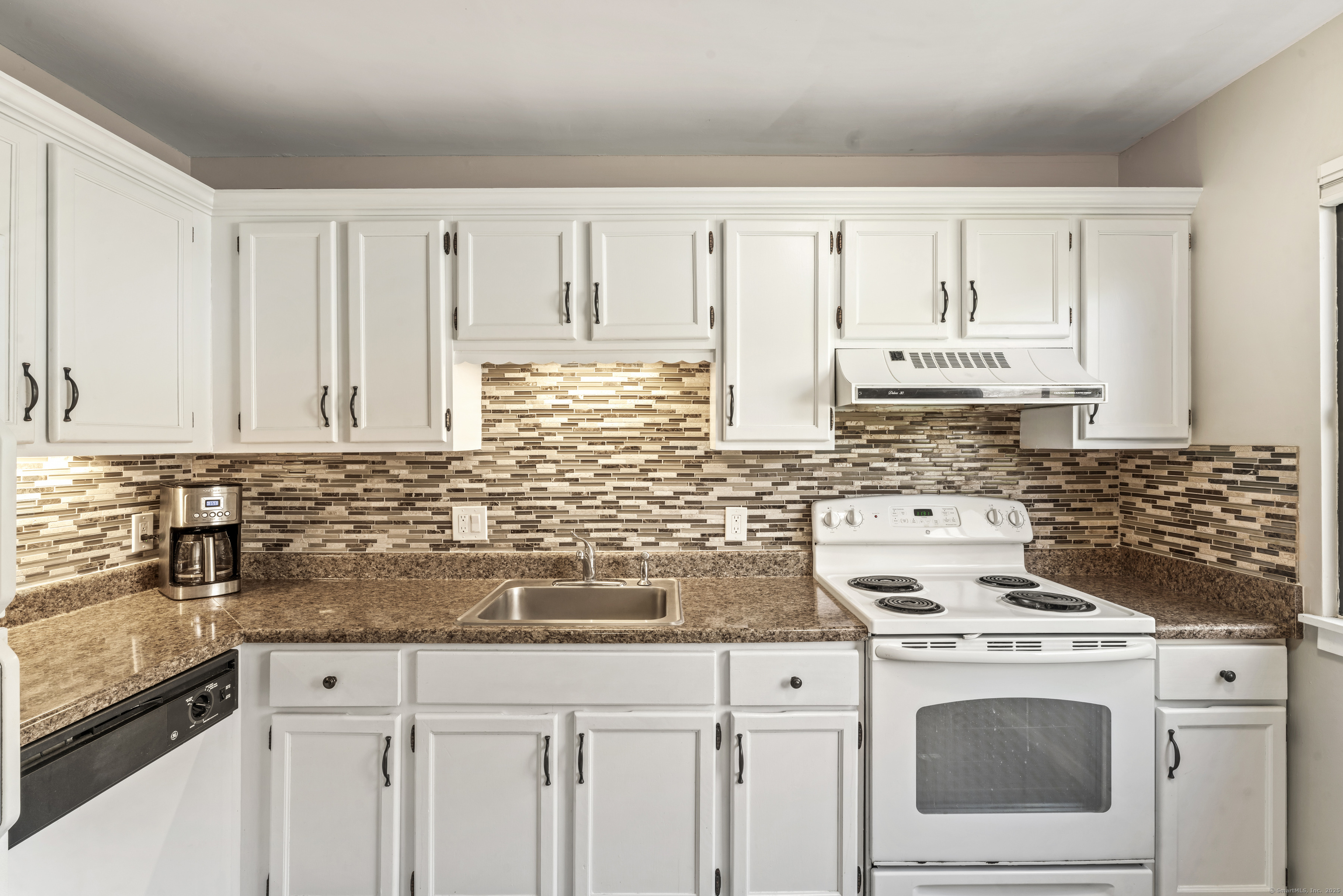 331 Heritage Village #E, Southbury, Connecticut image 10