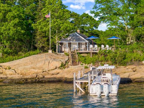 Brainard Island East Lyme CT 06333