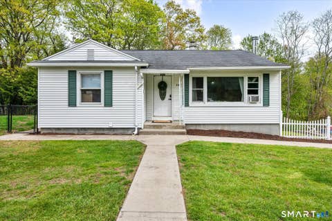 Homes For Sale - 13 Coach Drive<br/> Wolcott, CT 06716