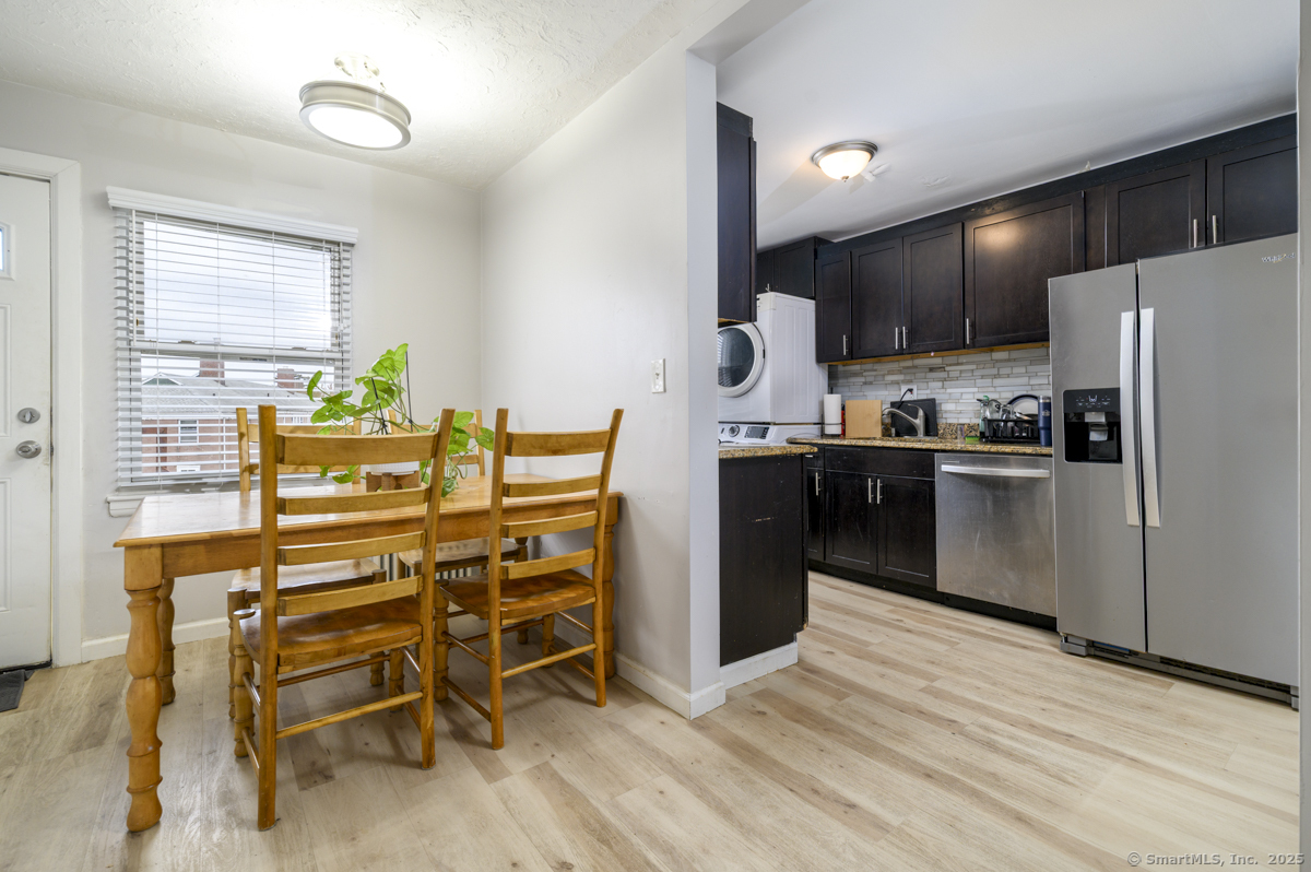 1046 East Main Street APT 4