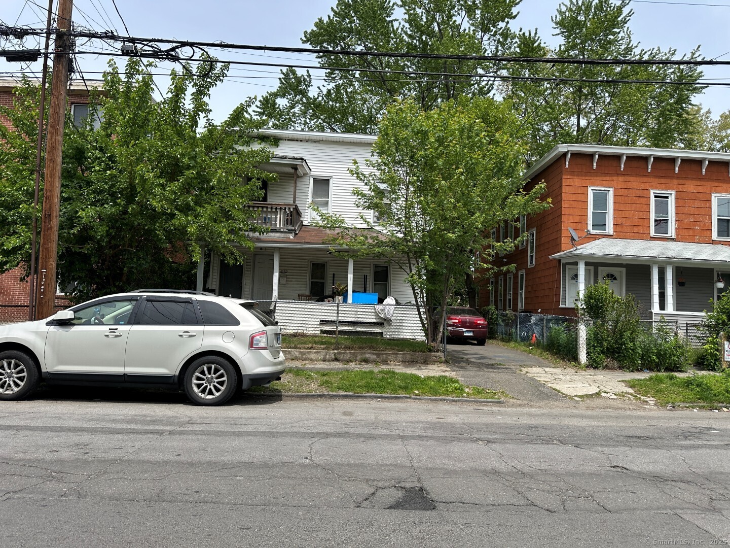 Property for Sale at Hancock Avenue, Bridgeport, Connecticut - Bedrooms: 6 
Bathrooms: 2 
Rooms: 10  - $340,000