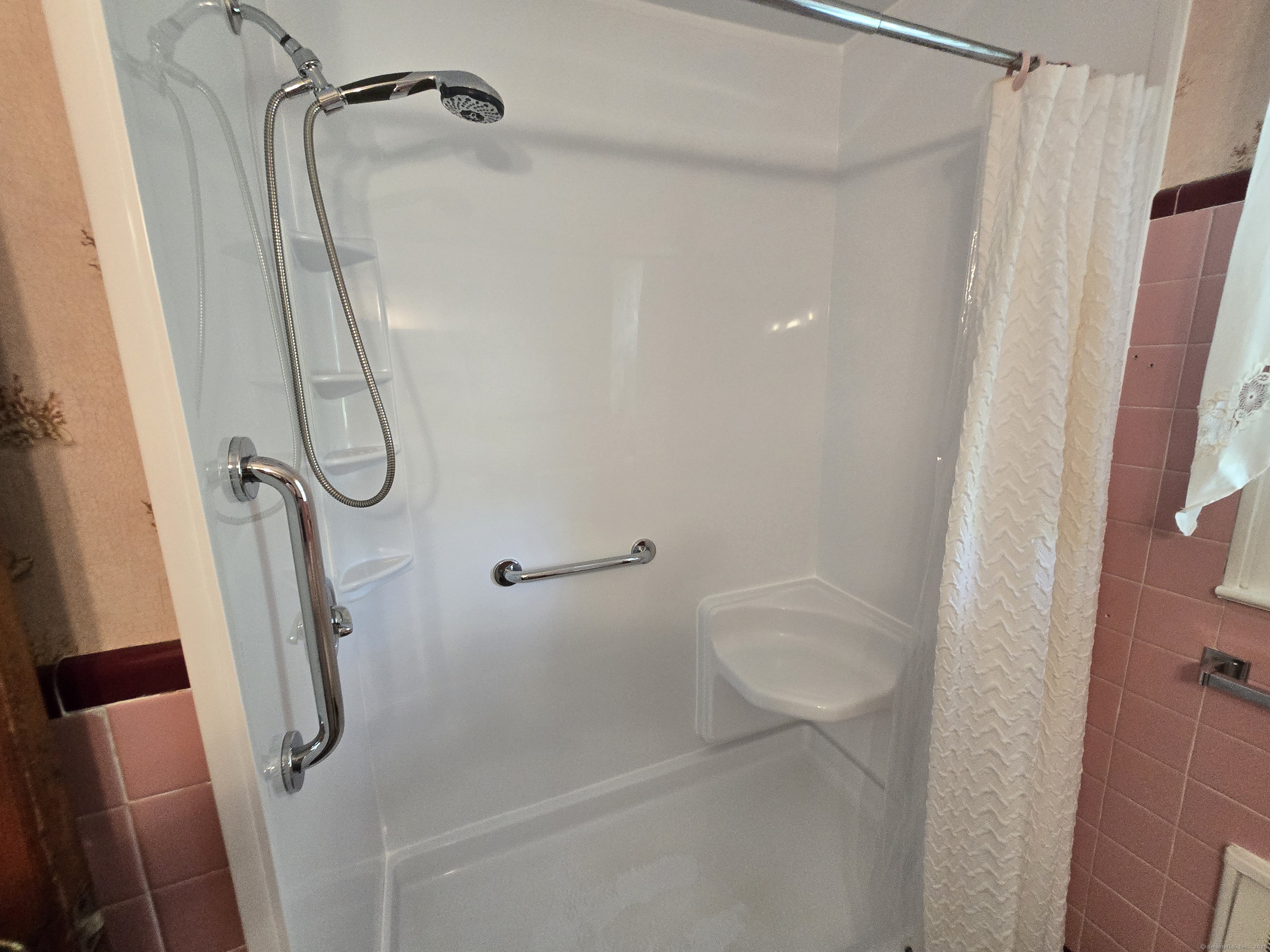 East Hartford, Connecticut 06118, United States, 2 Bedrooms Bedrooms, ,2 BathroomsBathrooms,Residential,Coming Soon,175601