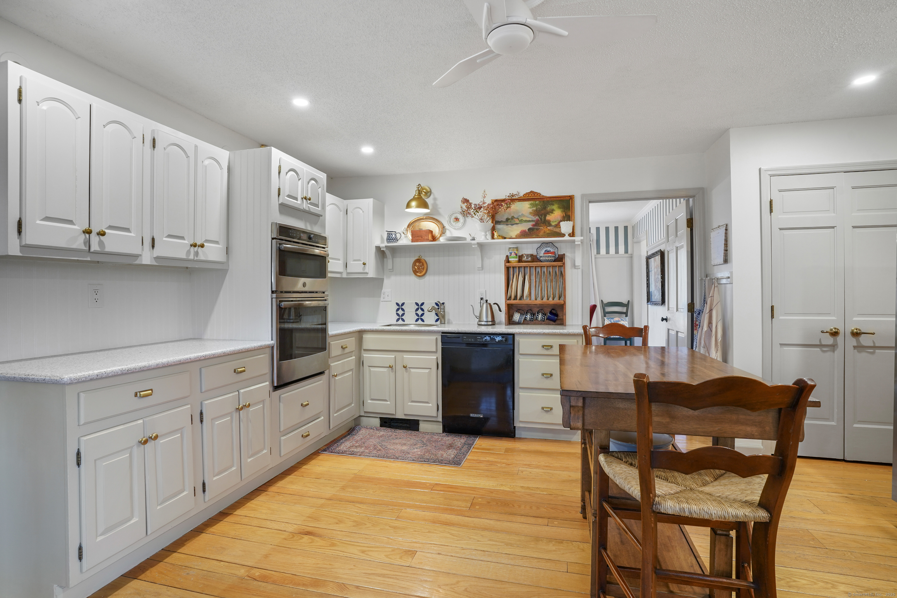 16 Kristy Drive, Bethel, Connecticut image 7