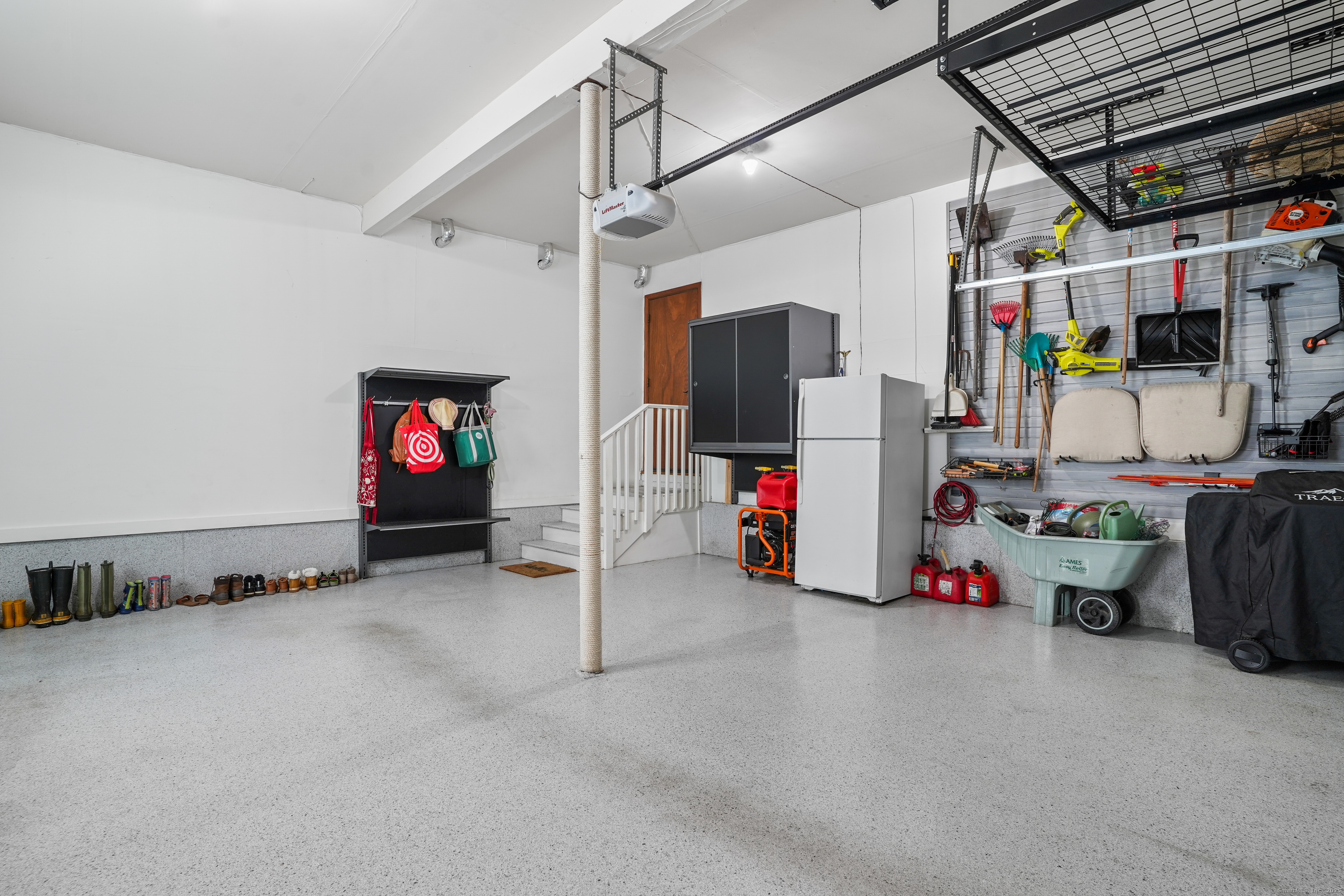 16 Kristy Drive, Bethel, Connecticut image 32
