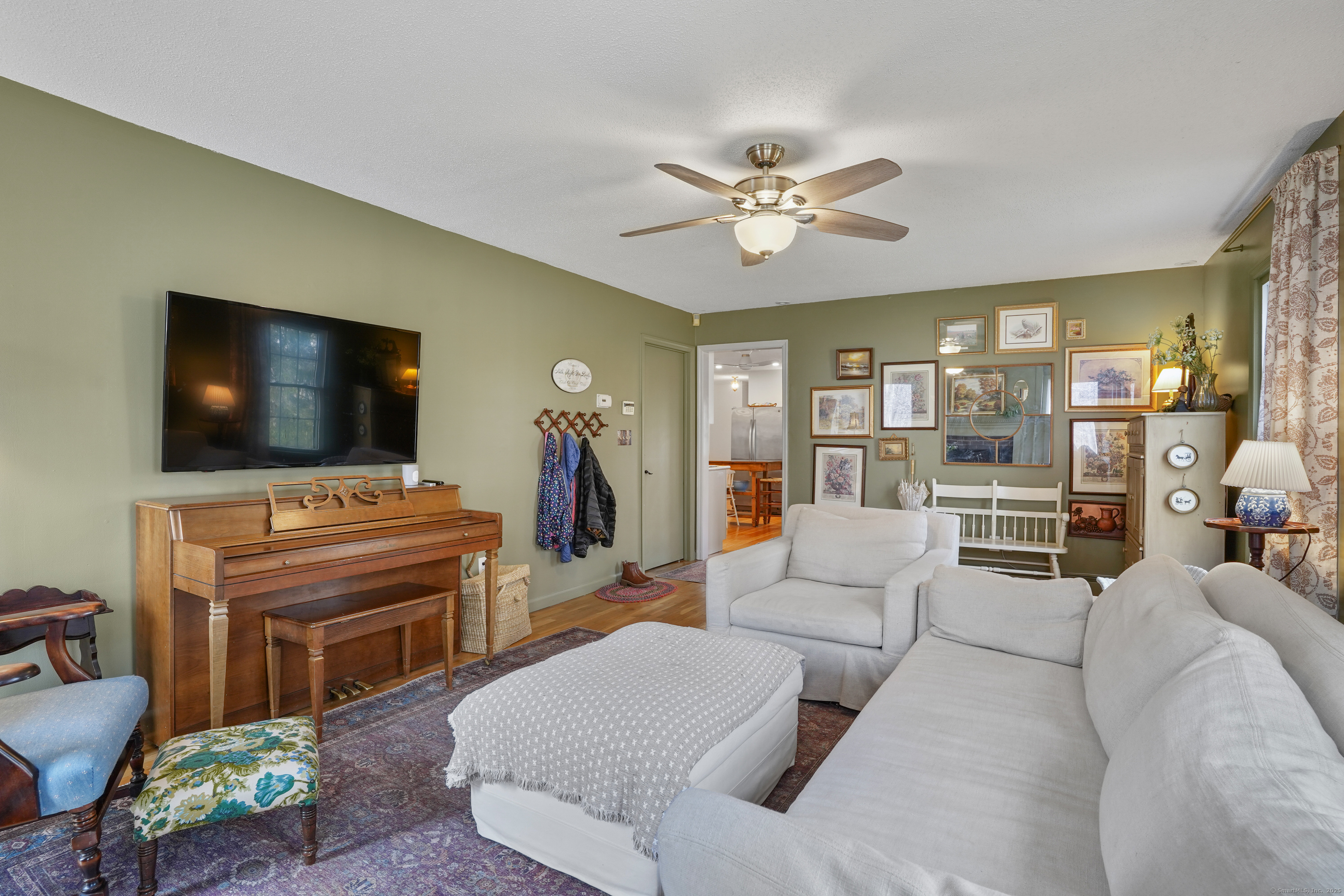 16 Kristy Drive, Bethel, Connecticut image 13