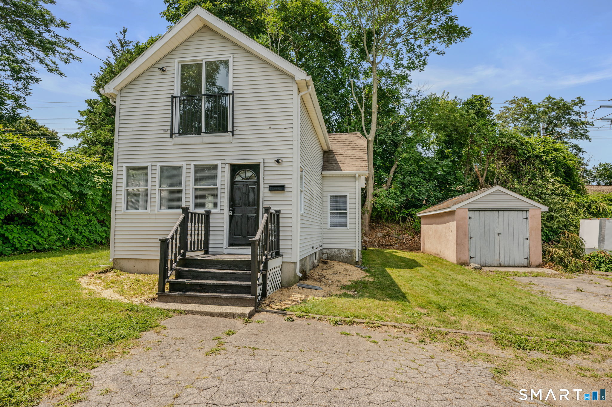 115 Pequot Avenue