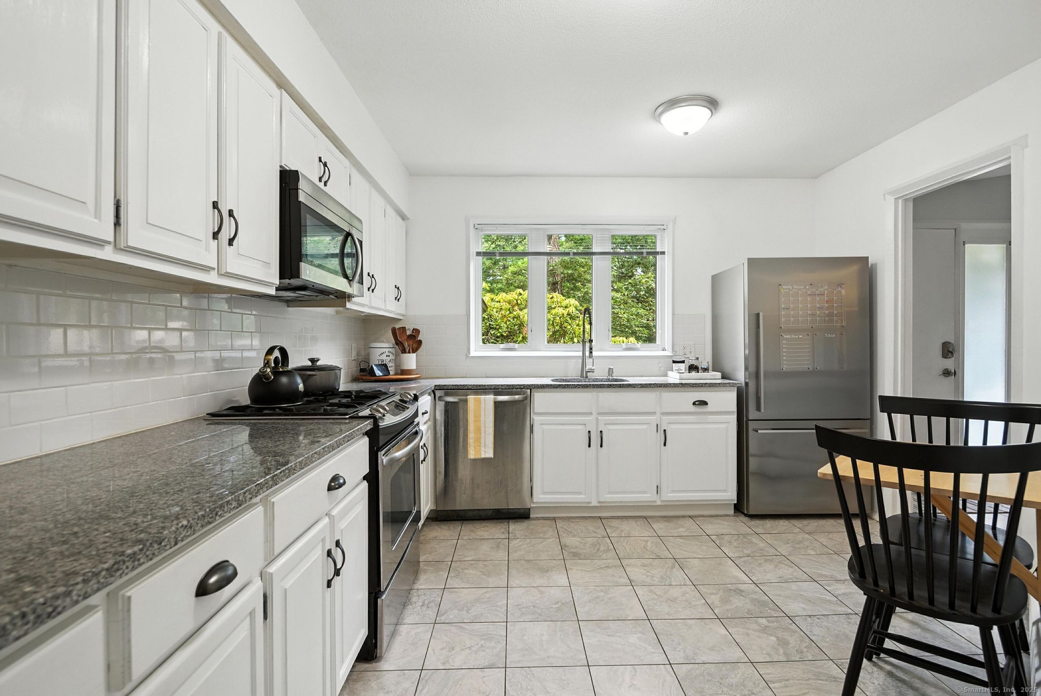 4 Earls Court 4C