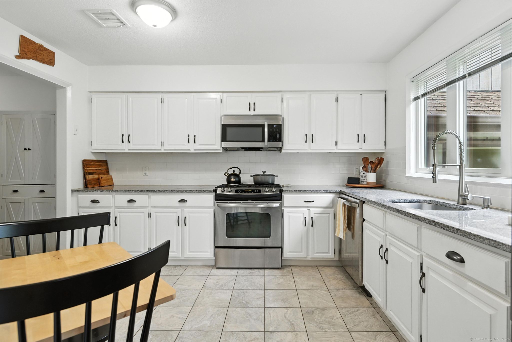 4 Earls Court 4C