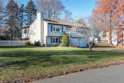 Tiny photo for 5 Palmer Circle, Cromwell, CT 06416 (MLS # 24142455)