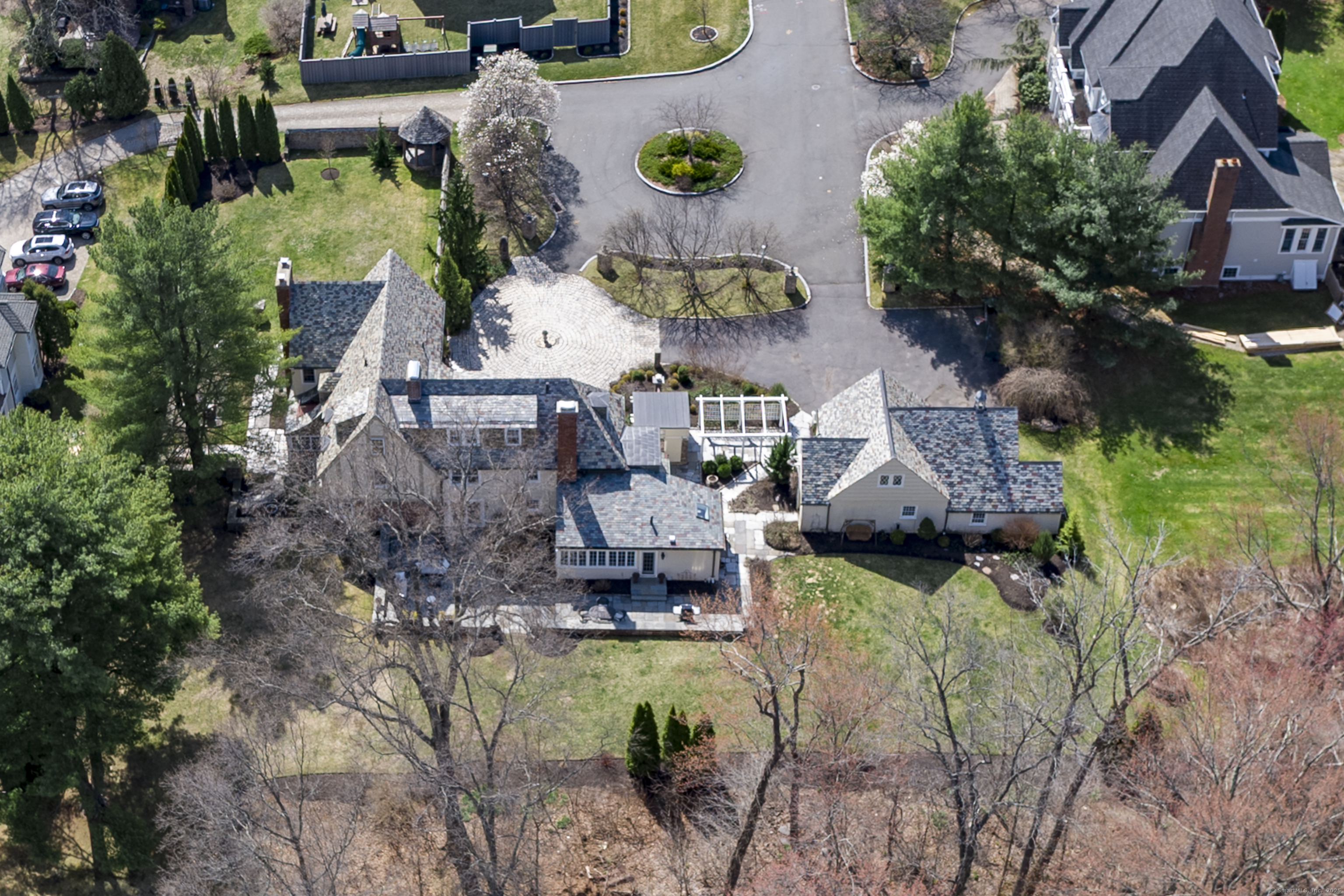 8 Bassette Lane, West Hartford, Connecticut image 3