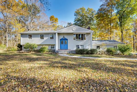 Photo of 54 Coachlamp Lane, Guilford, CT 06437 (MLS # 24134110)