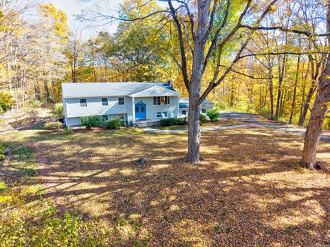 Tiny photo for 54 Coachlamp Lane, Guilford, CT 06437 (MLS # 24134110)