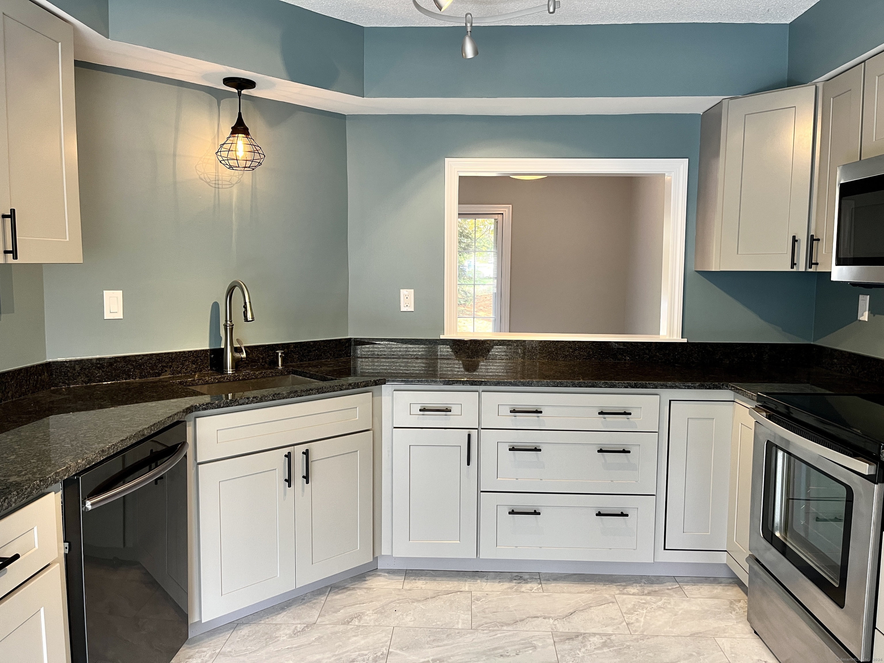 808 Fieldstone Court 808