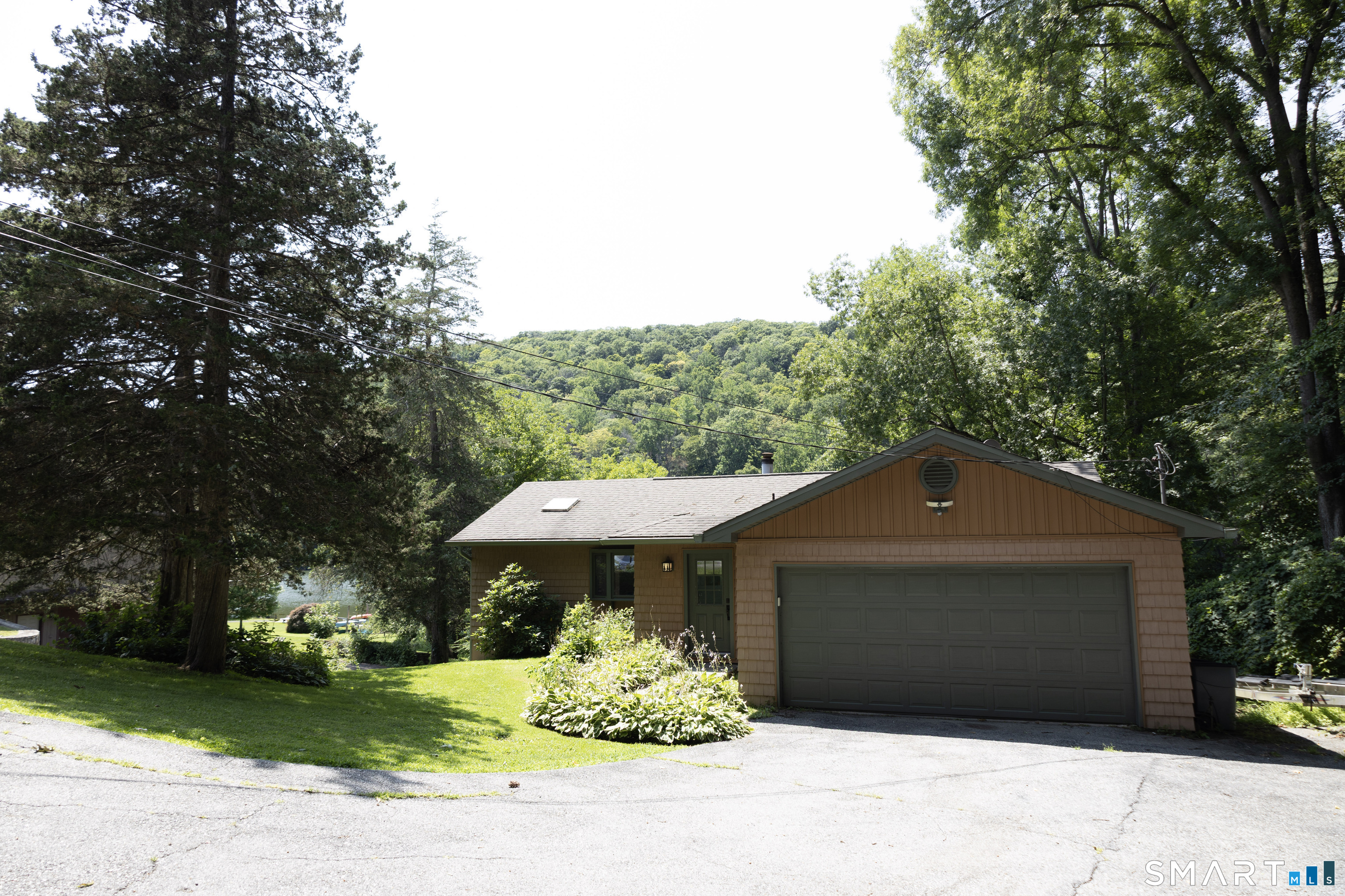 18 Pinewood Shores