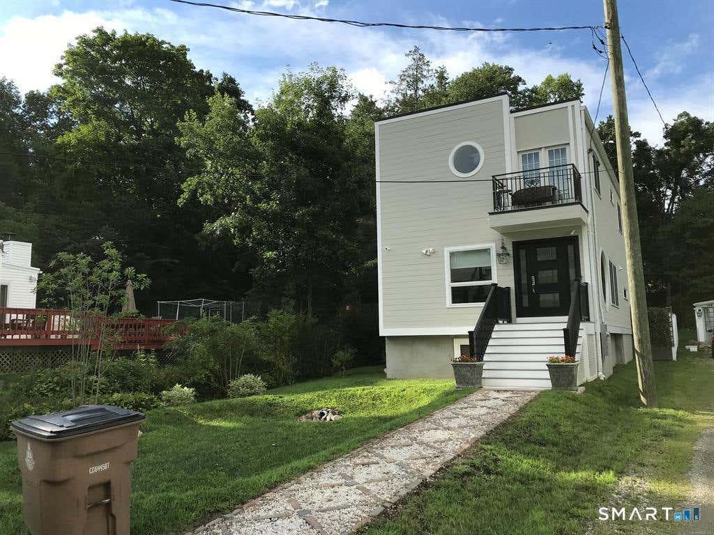 Photo of 139 Mulberry Street, Stamford, CT 06907 (MLS # 24186239)