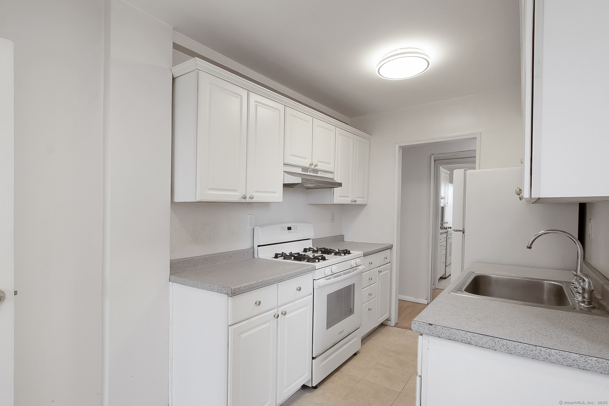 39 Glenbrook Road #APT 3V, Stamford, Connecticut image 5