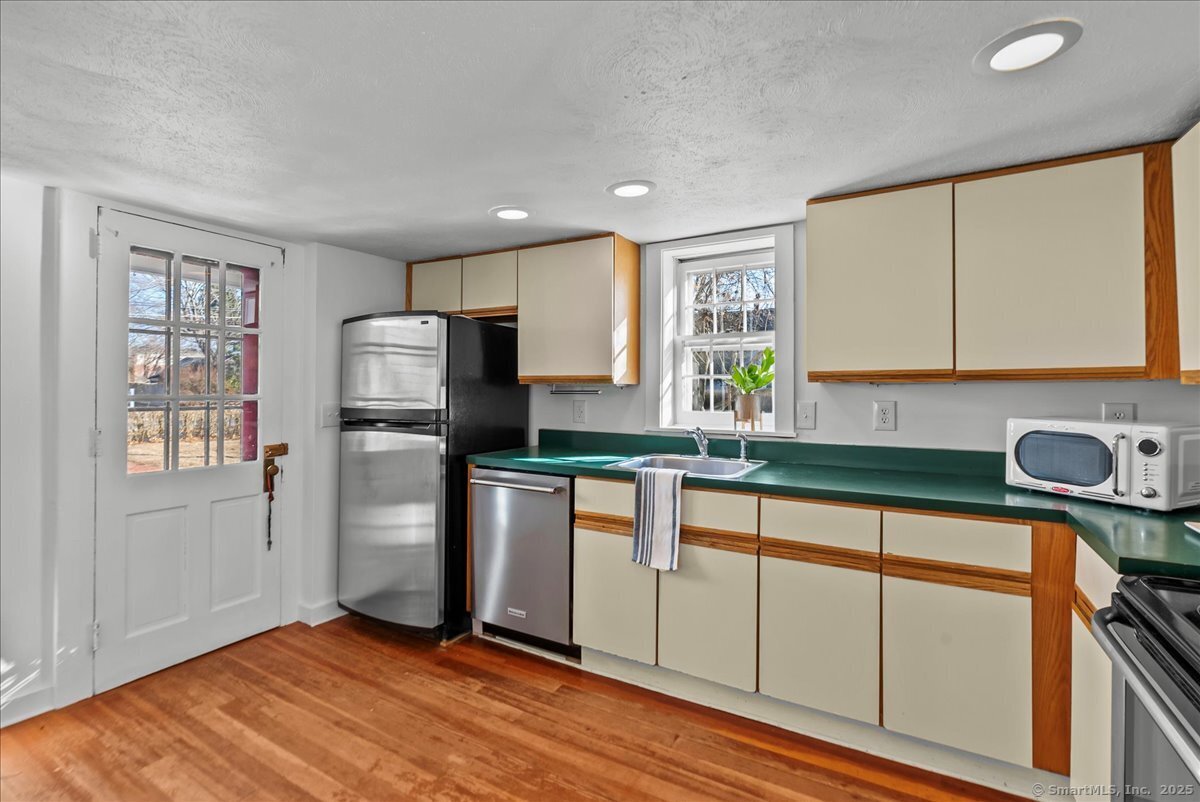 72 Lyme Street, Old Lyme, Connecticut image 17