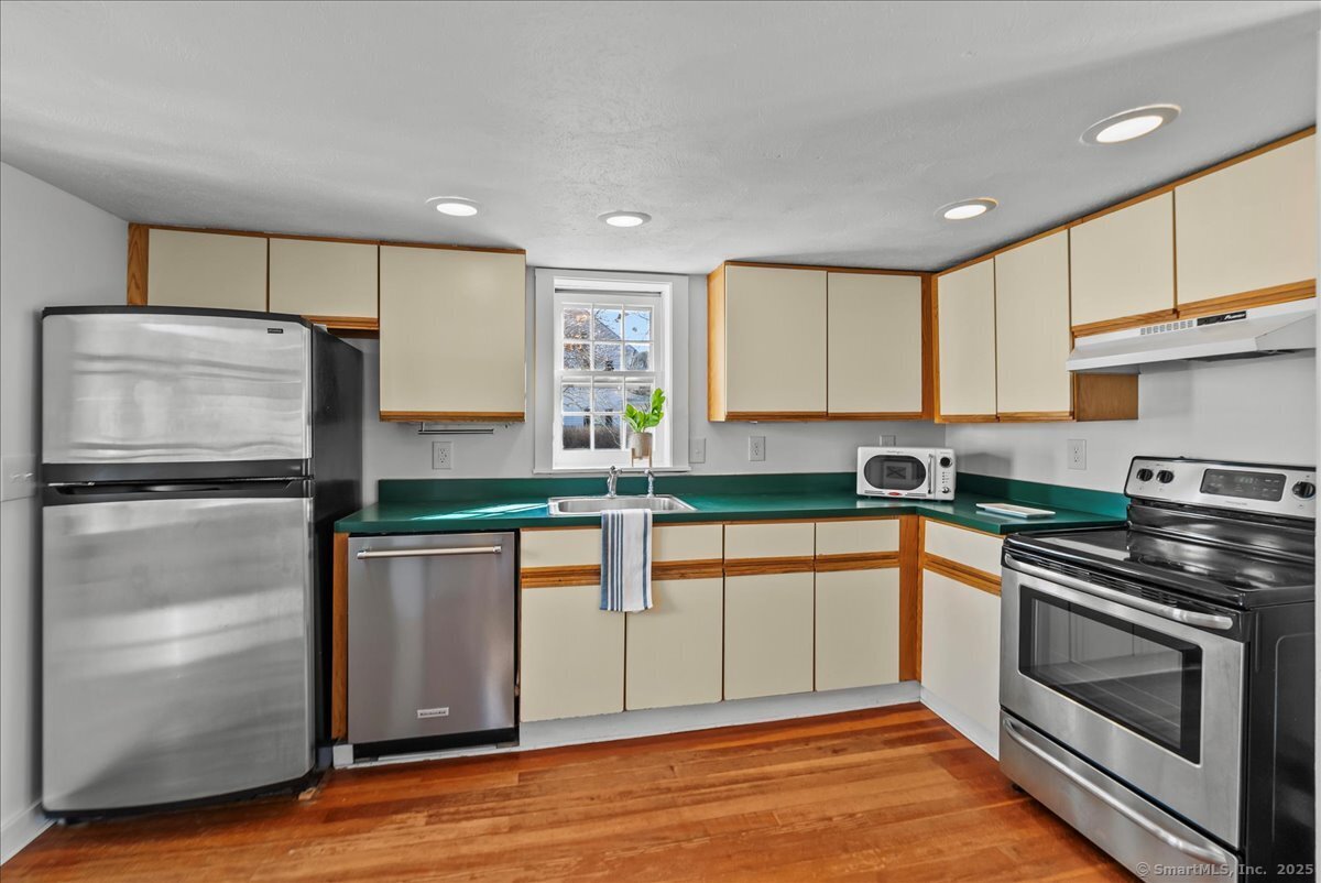 72 Lyme Street, Old Lyme, Connecticut image 16