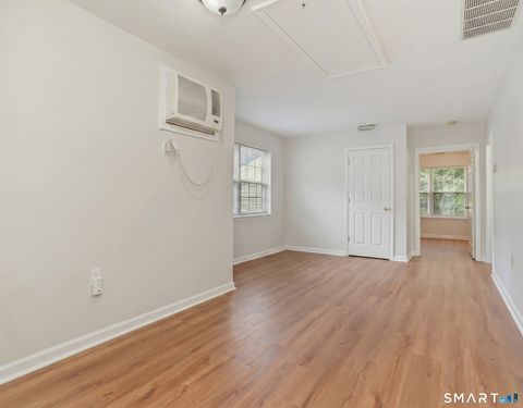 Tiny photo for 333 West Avenue #15, Milford, CT 06461 (MLS # 24183700)