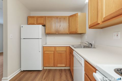 Tiny photo for 333 West Avenue #15, Milford, CT 06461 (MLS # 24183700)