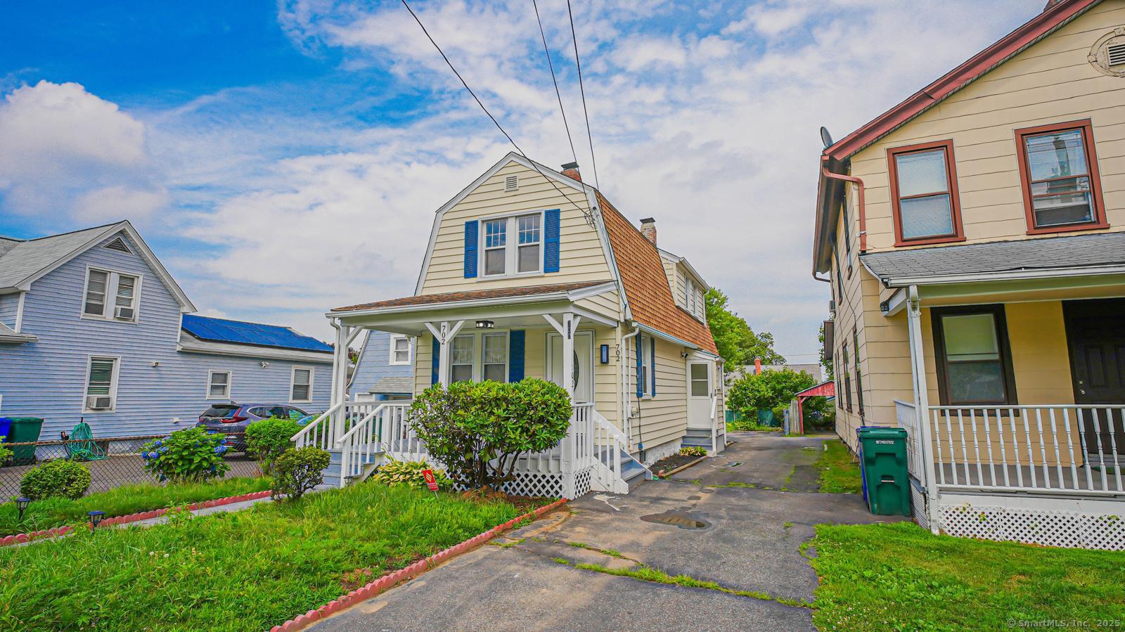 702 King Street
