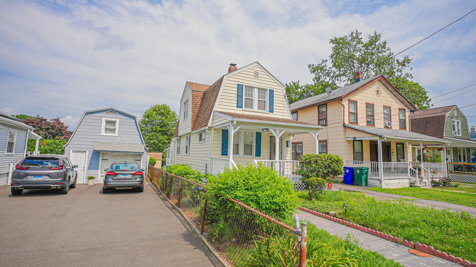 702 King Street