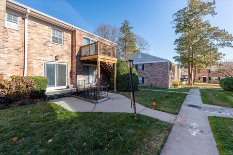 Tiny photo for 151 Courtland Avenue #APT 6C, Stamford, CT 06902 (MLS # 24143040)