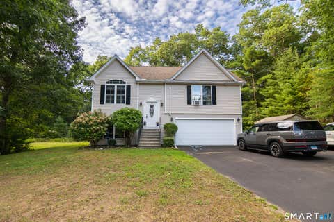 Photo of 84 Juniper Way, Brooklyn, CT 06234 (MLS # 24196409)