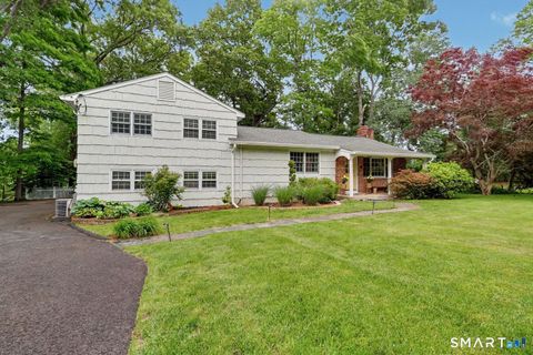 Photo of 46 Midrocks Drive, Norwalk, CT 06851 (MLS # 24178413)
