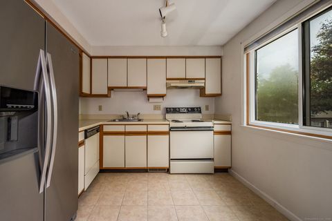 Tiny photo for 10 Abbey Lane #10, Meriden, CT 06450 (MLS # 24134233)