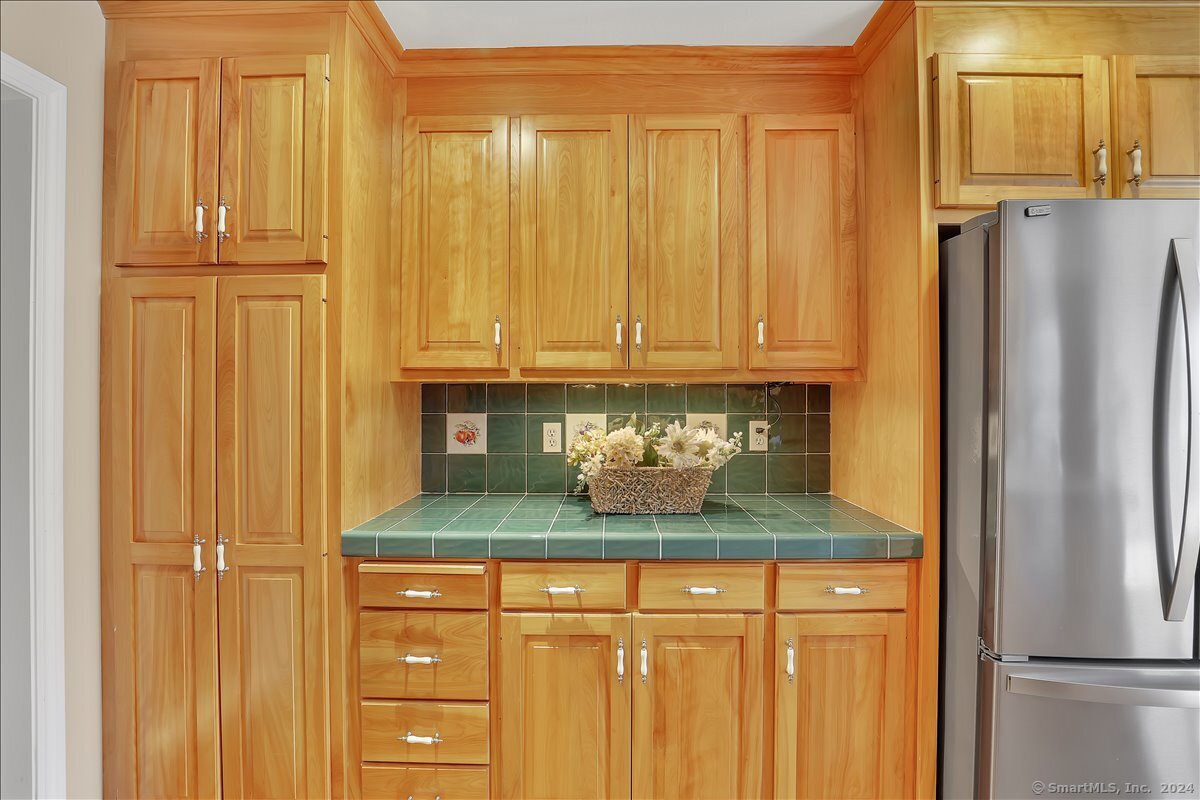 Glastonbury, Connecticut 06073, United States, 3 Bedrooms Bedrooms, ,3 BathroomsBathrooms,Residential,Active,51143