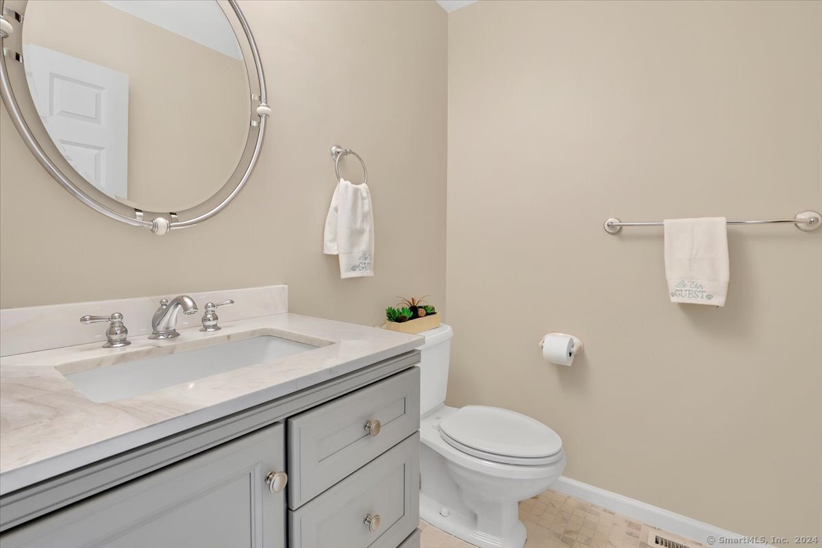 Glastonbury, Connecticut 06073, United States, 3 Bedrooms Bedrooms, ,3 BathroomsBathrooms,Residential,Active,51143