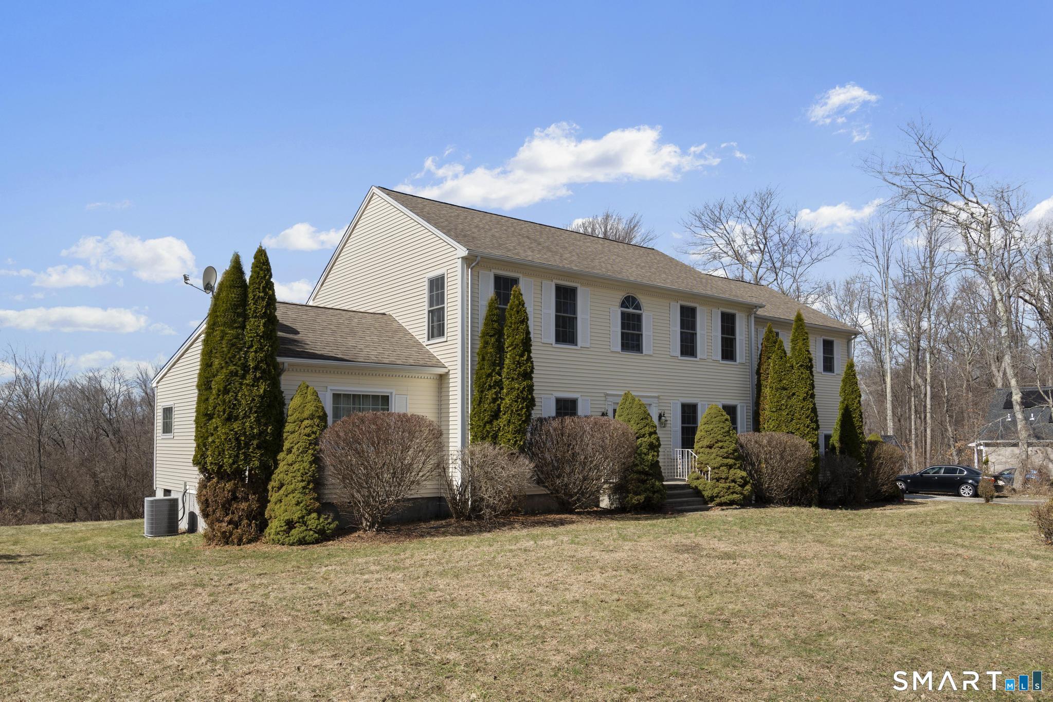 16 Larkey Road