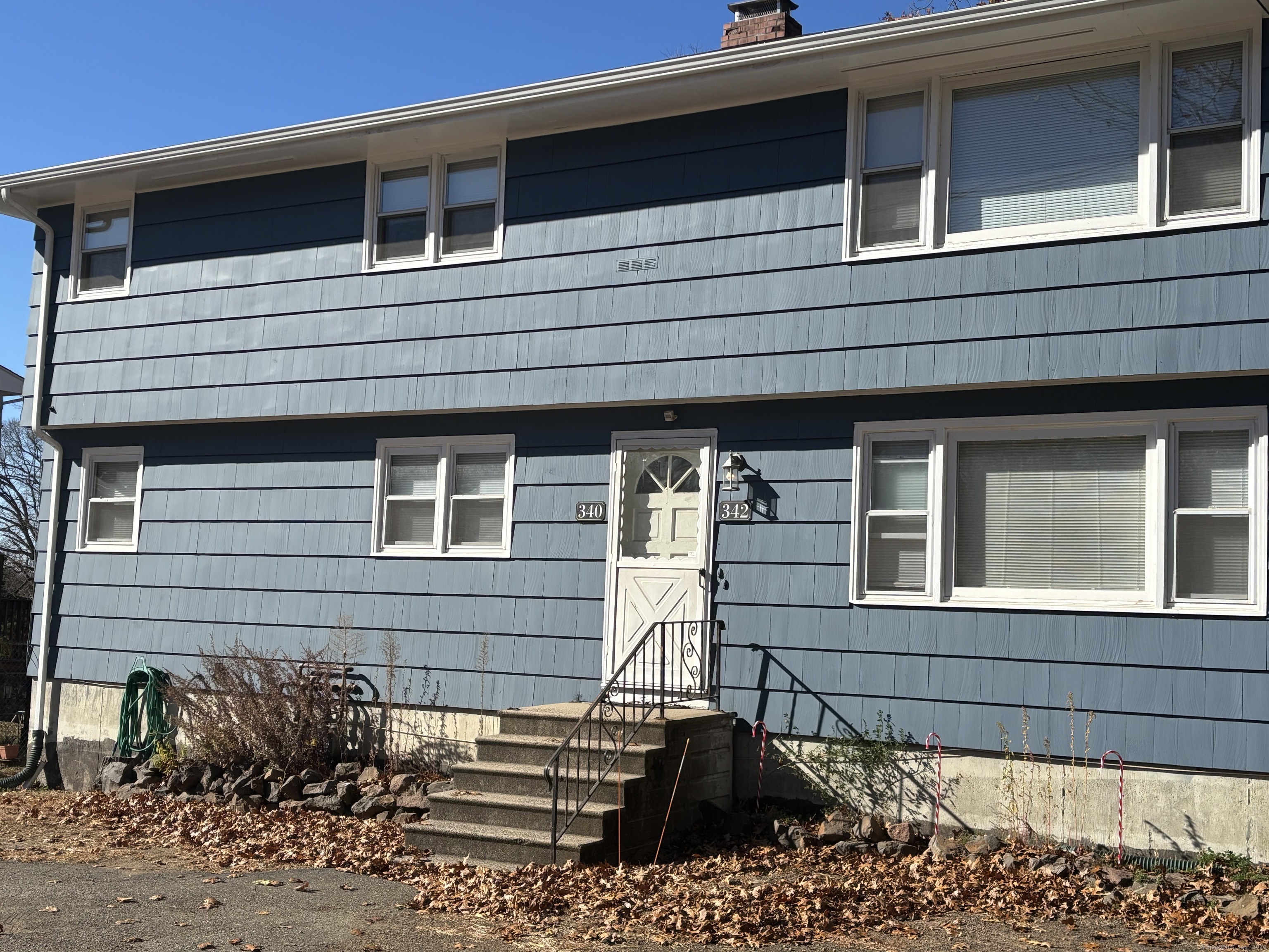 Rental Property at 340 Laurel Street, East Haven, Connecticut - Bedrooms: 3 
Bathrooms: 1 
Rooms: 5  - $1,700 MO.