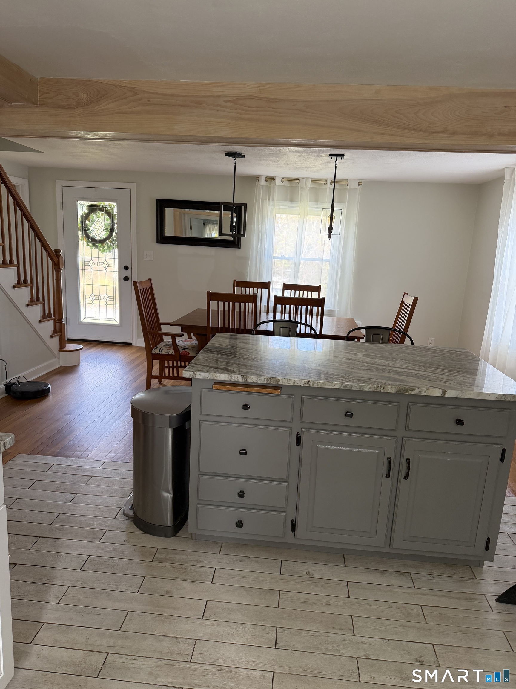 18 Vernon Center Heights