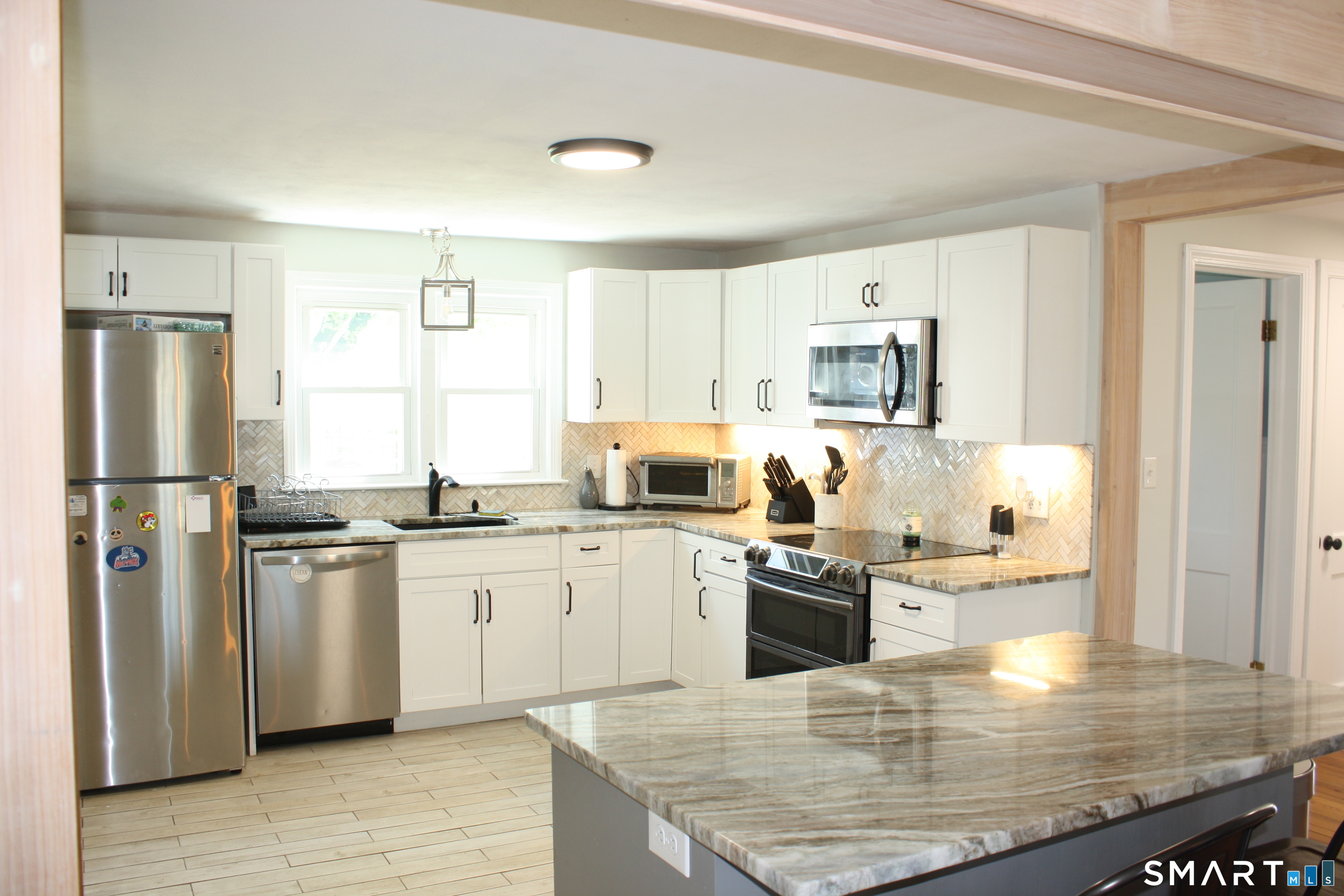 18 Vernon Center Heights