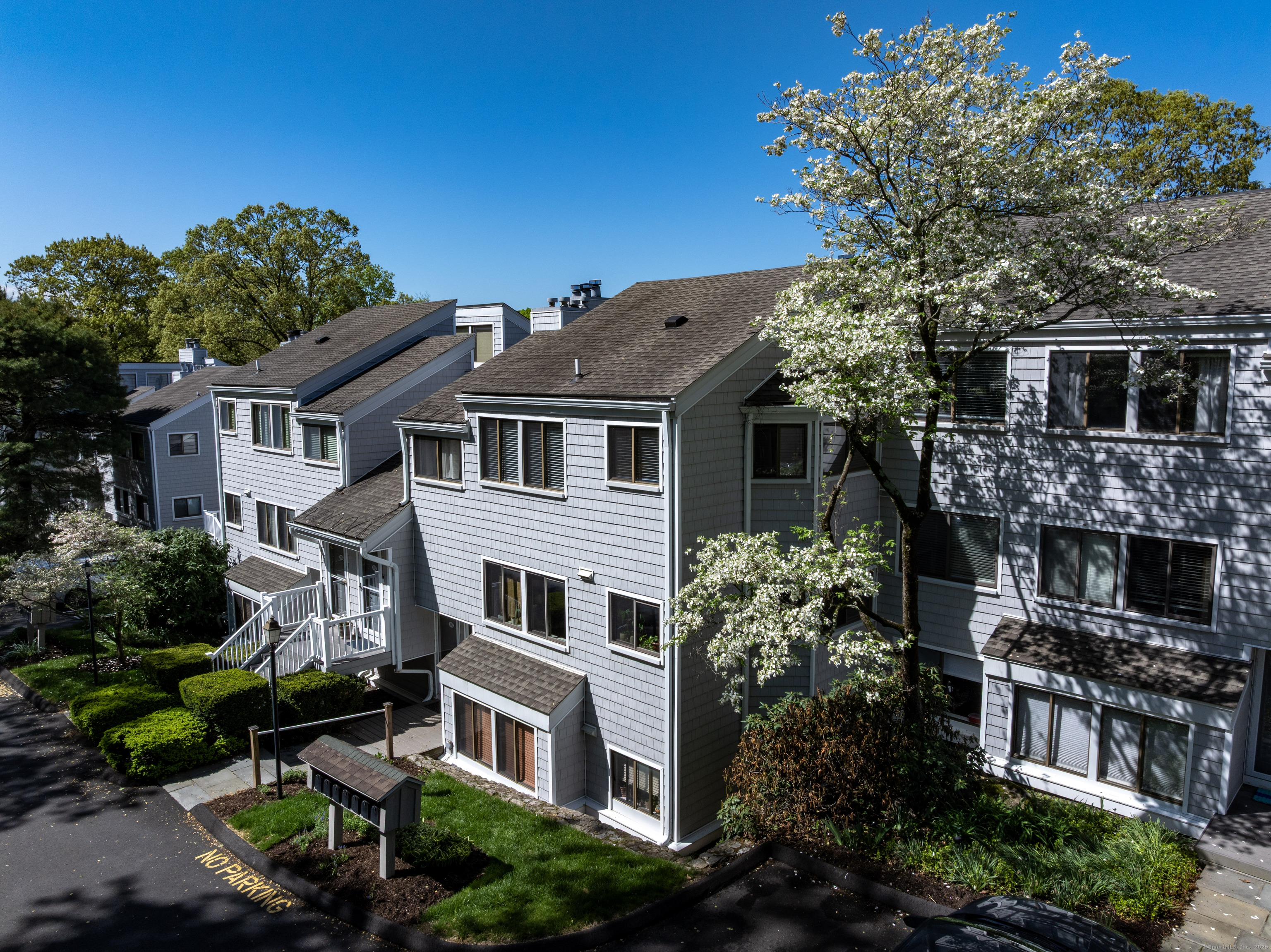 193 Rowayton Woods Drive 193