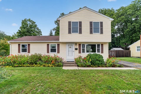 Homes For Sale - 10 Roosevelt Boulevard<br/> Enfield, CT 06082