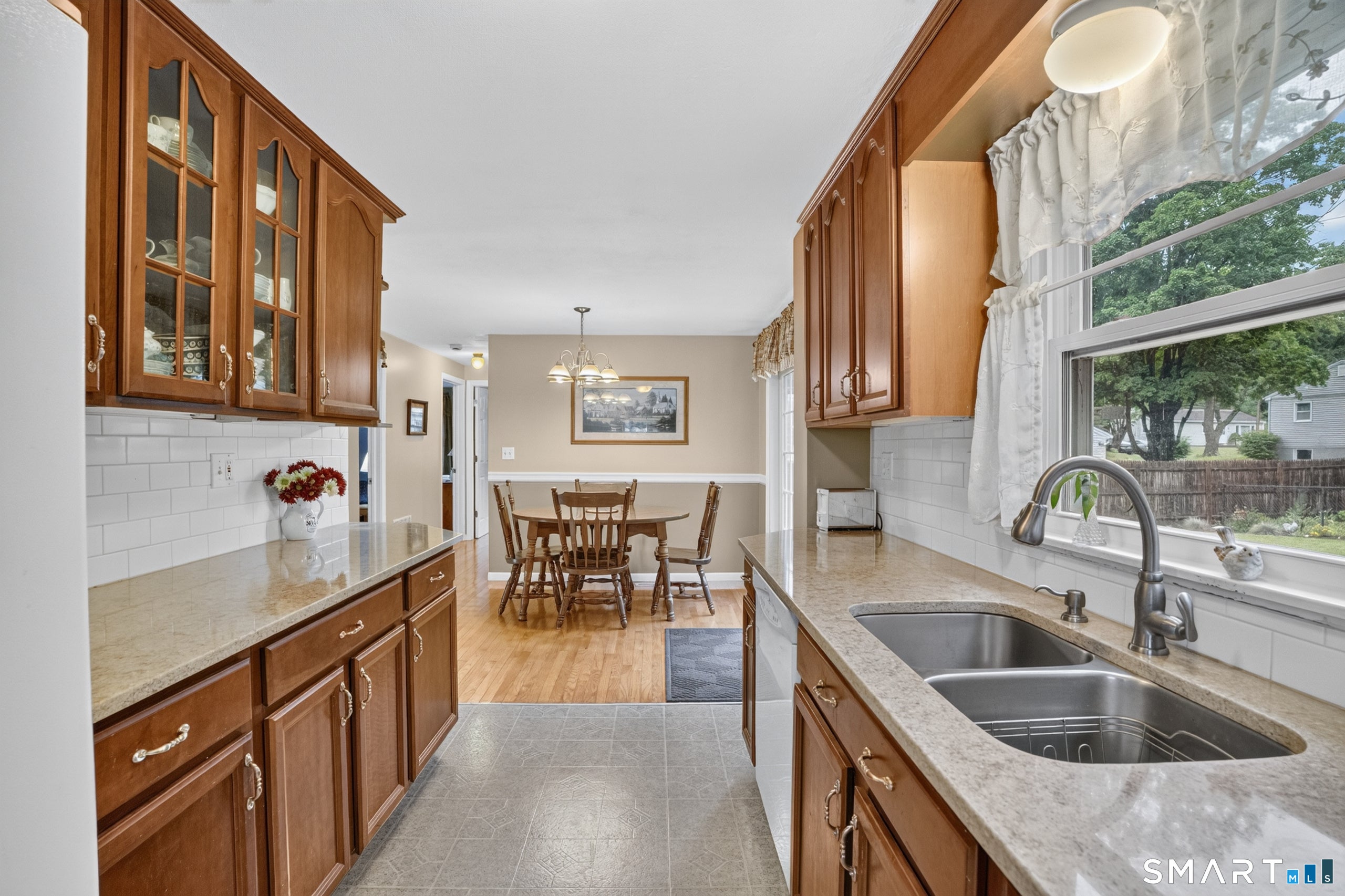 10 Roosevelt Boulevard