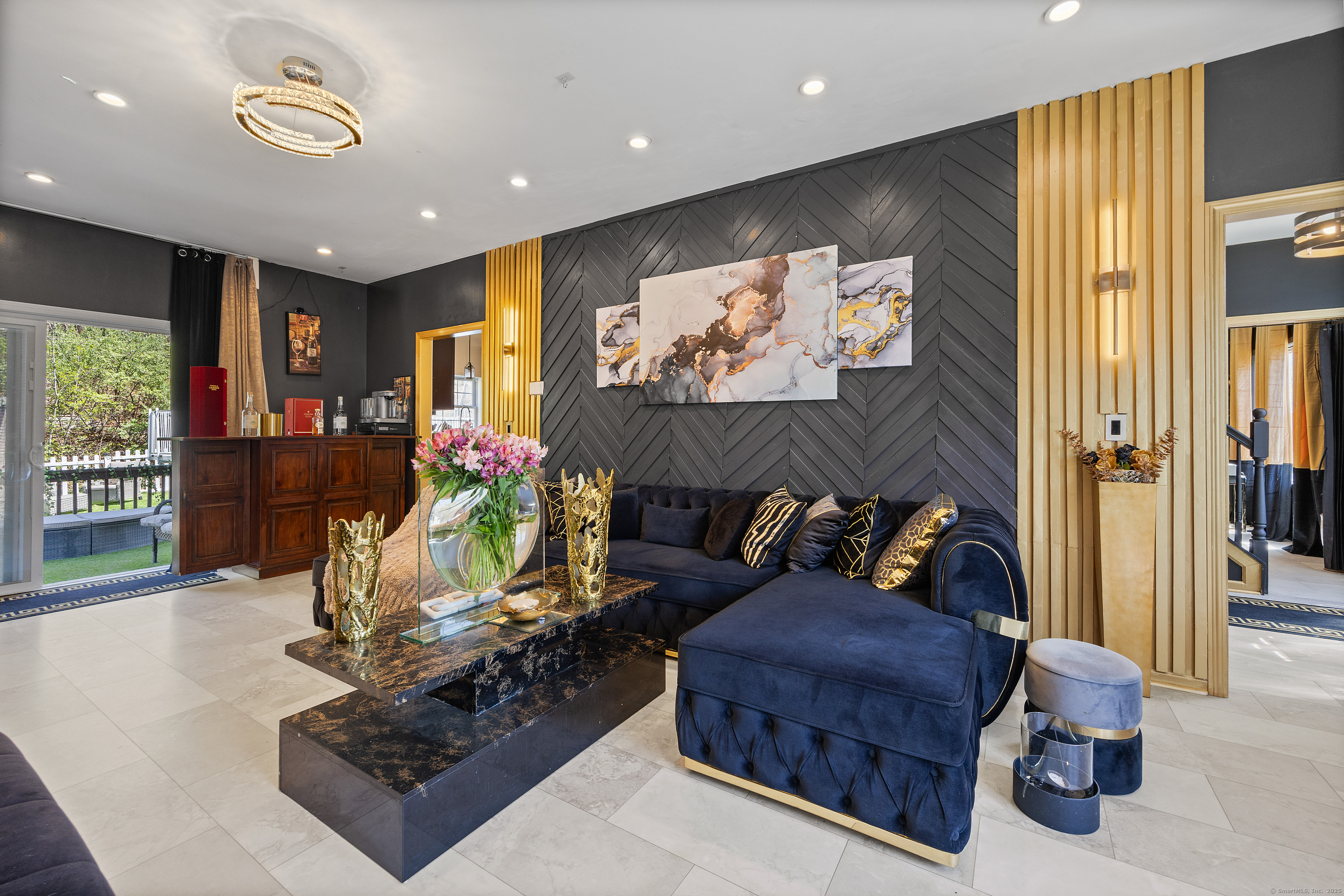 207 Ridgefield Avenue, Waterbury, Connecticut image 4