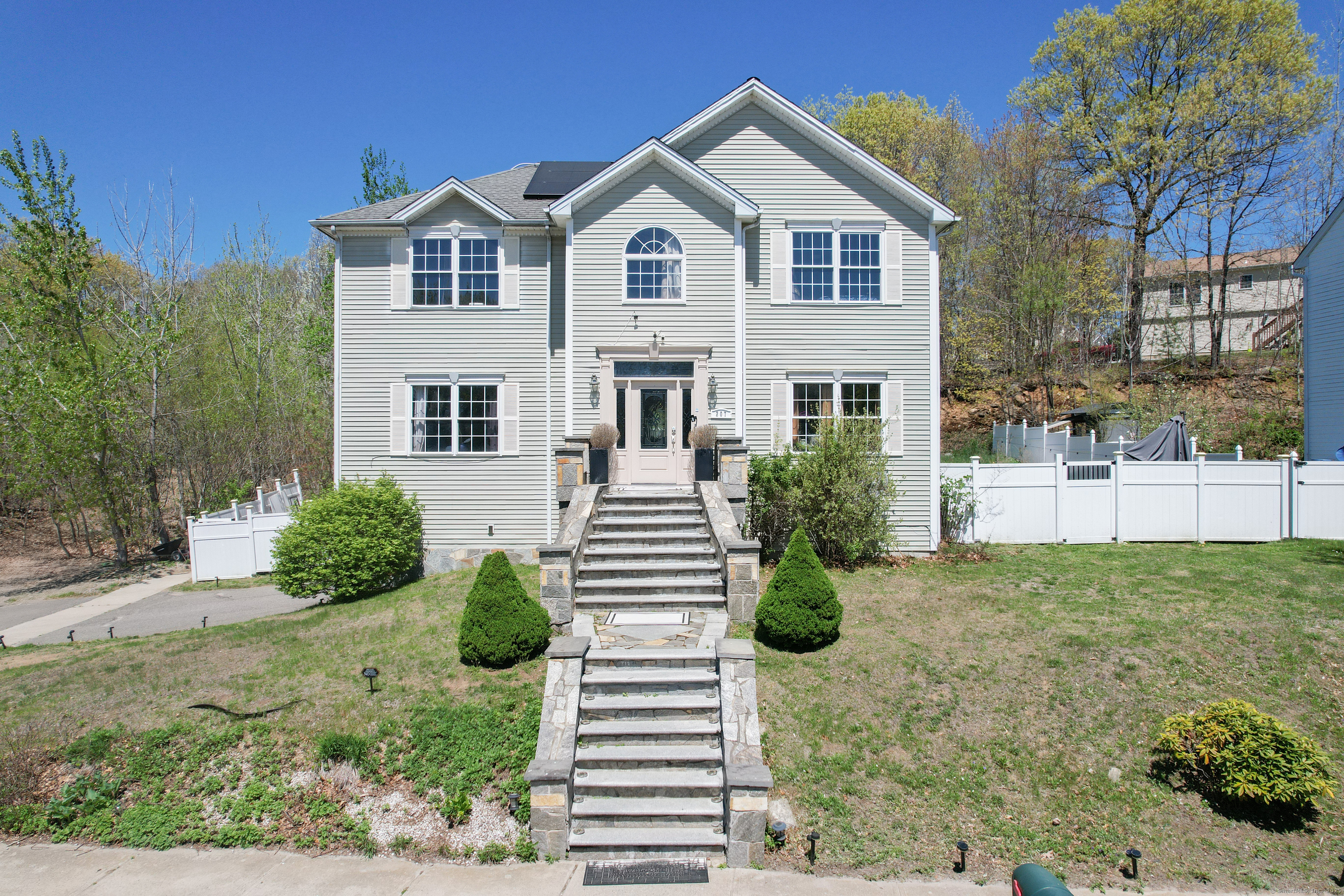 207 Ridgefield Avenue, Waterbury, Connecticut image 31