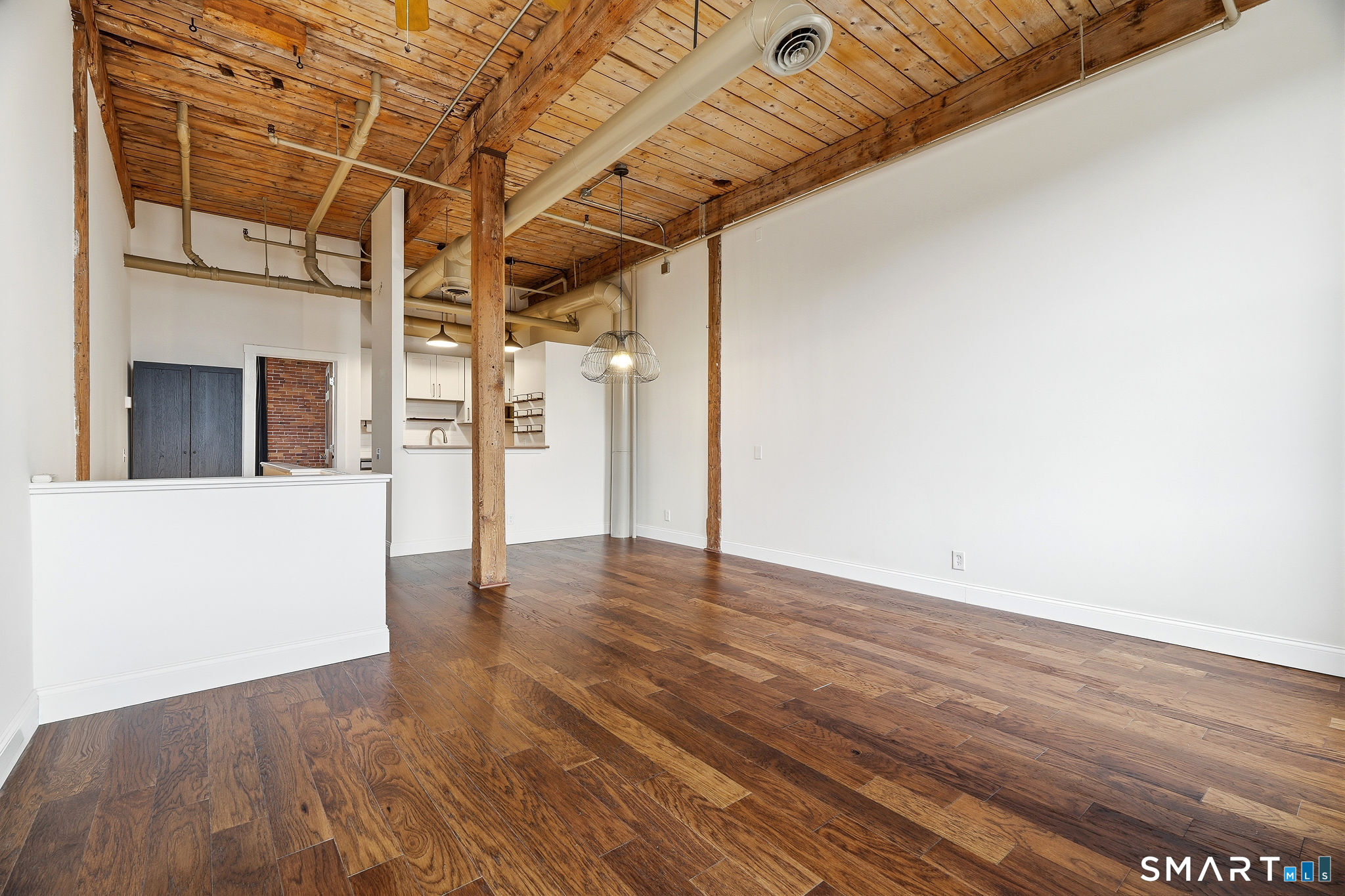 92 Main Street 206