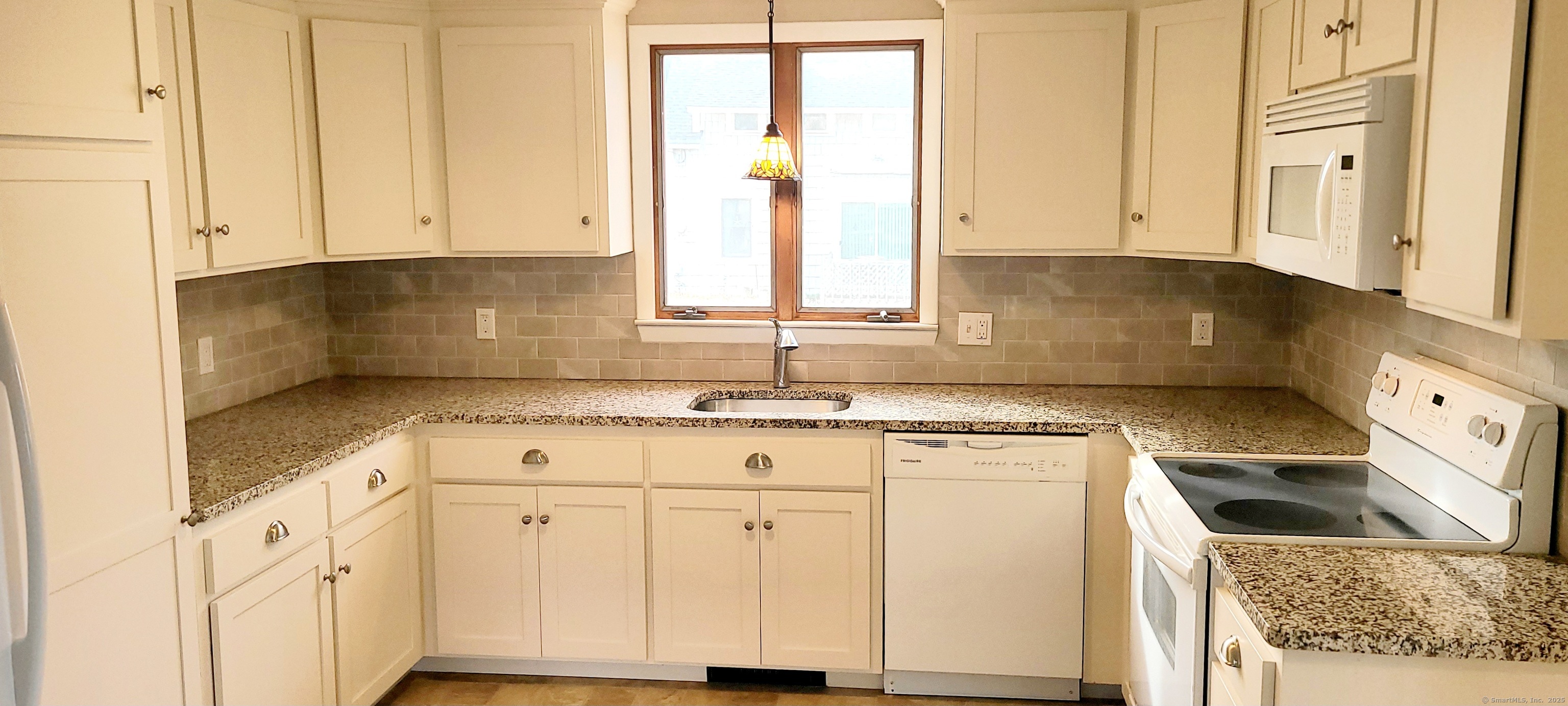 15 Waterbury Avenue, Old Saybrook, Connecticut image 4